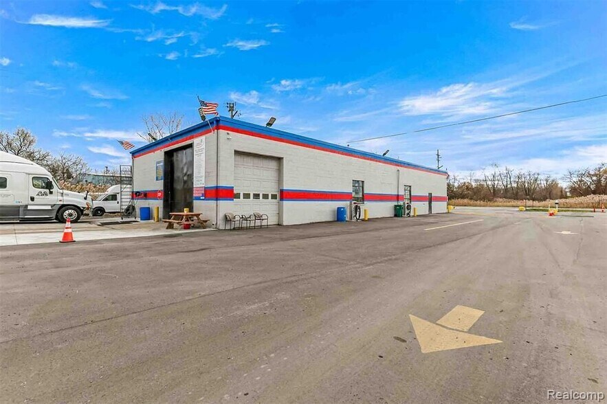 More Photos Of 27990 Wick Rd, Romulus Manufacturing For Sale