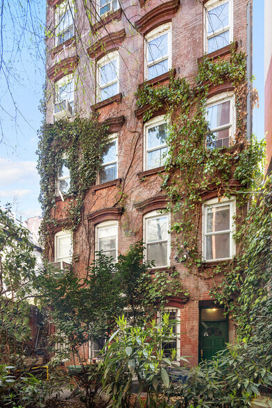 Primary Photo Of 18 Spring St, New York Apartments For Sale