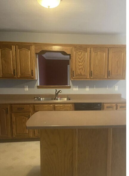 More Photos Of 163 Holly Hock Dr, Liberty Specialty For Sale