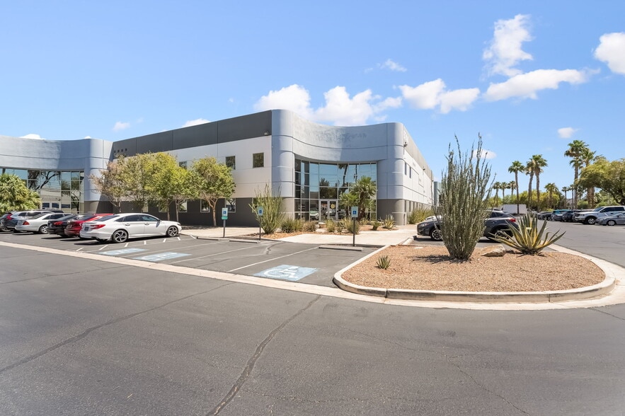 More Photos Of 6744 Spencer St, Las Vegas Industrial For Sale