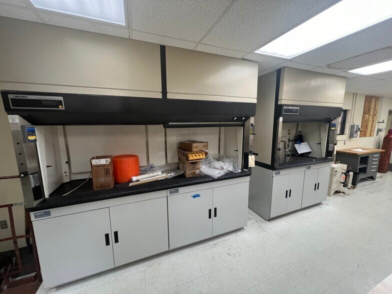 More Photos Of 1515 W Hillsborough Ave, Tampa Freestanding For Sale