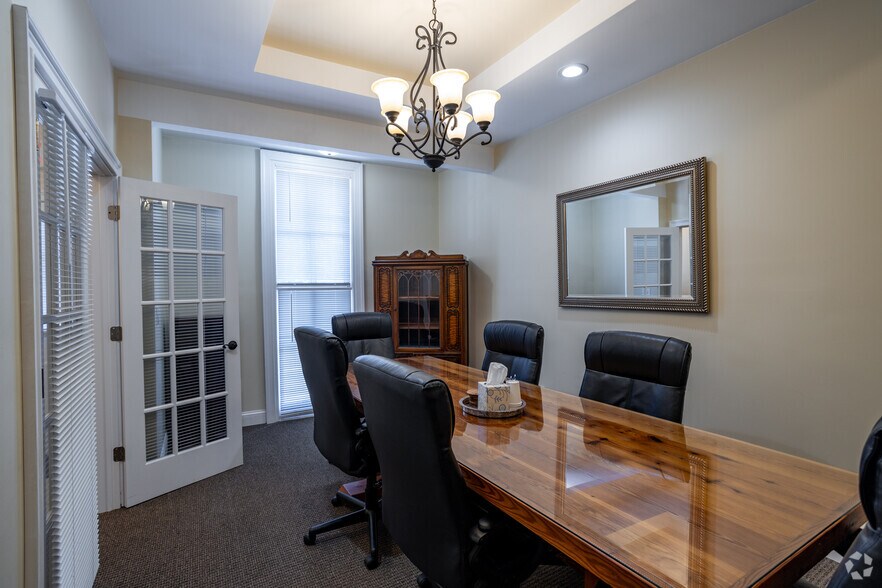 More Photos Of 26 S Maple Ave, Marlton Office For Lease