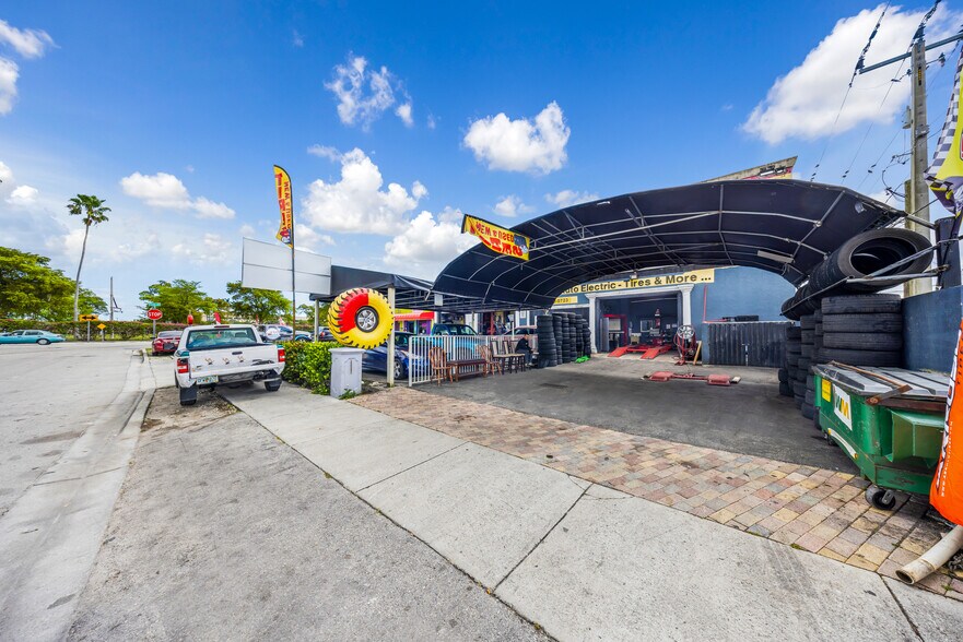 More Photos Of 2692 Palm Ave, Hialeah Auto Repair For Sale