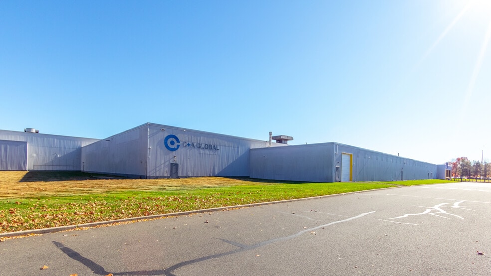 More Photos Of 114 Tived Ln E, Edison Distribution For Sale