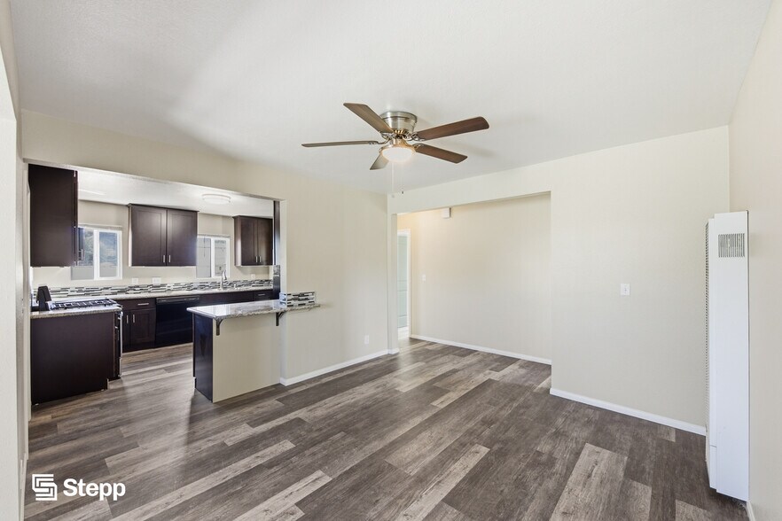 More Photos Of 1817 Stanley Ave, Signal Hill Apartments For Sale