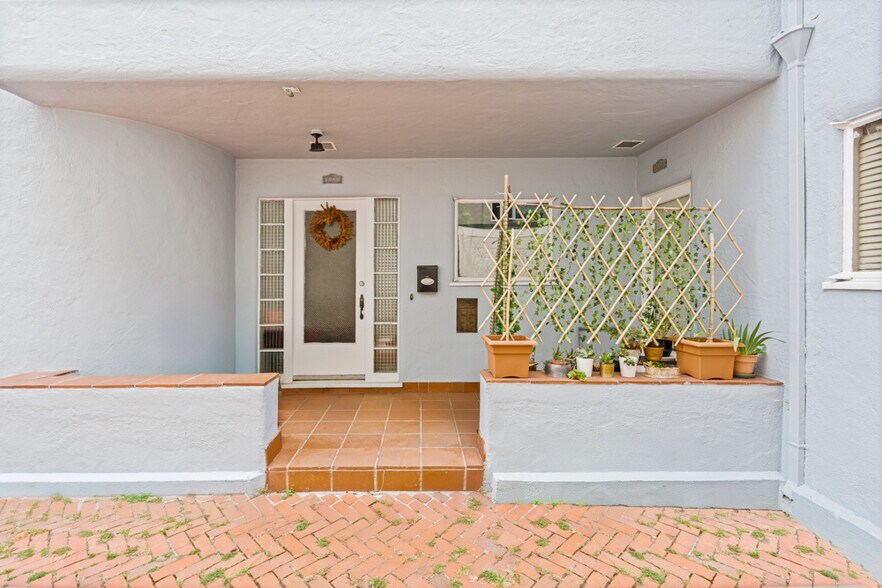 More Photos Of 1682 Oxford St, Berkeley Apartments For Sale