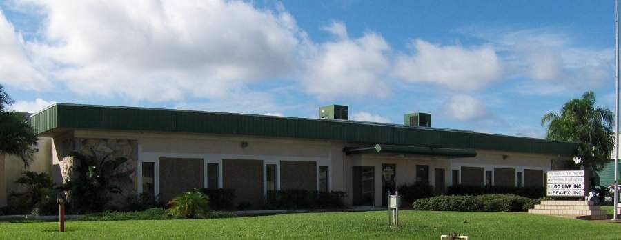 Primary Photo Of 5418 W Crenshaw St, Tampa Warehouse For Lease