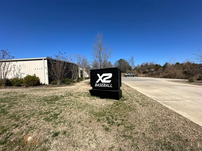 More Photos Of 4312 Republic Ct, Concord Warehouse For Lease