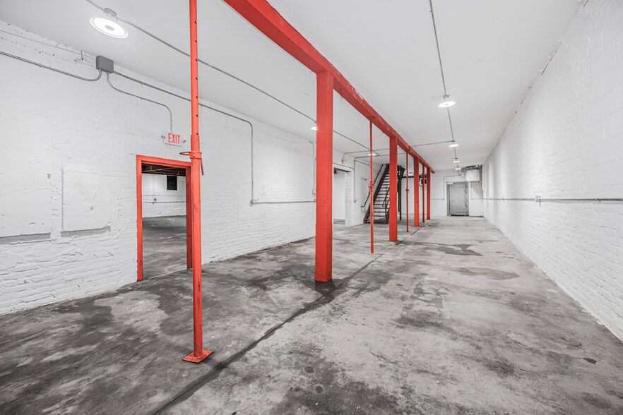 More Photos Of 284 Nepperhan Ave, Yonkers Warehouse For Lease