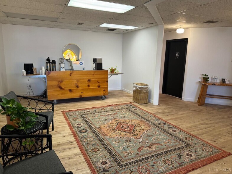 More Photos Of 503 Clark St, Cincinnati Specialty For Sale