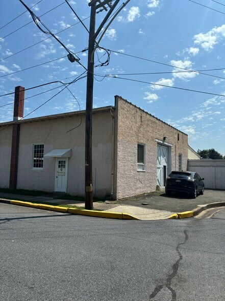 Primary Photo Of 6 Lemon St, Pottstown Warehouse For Lease