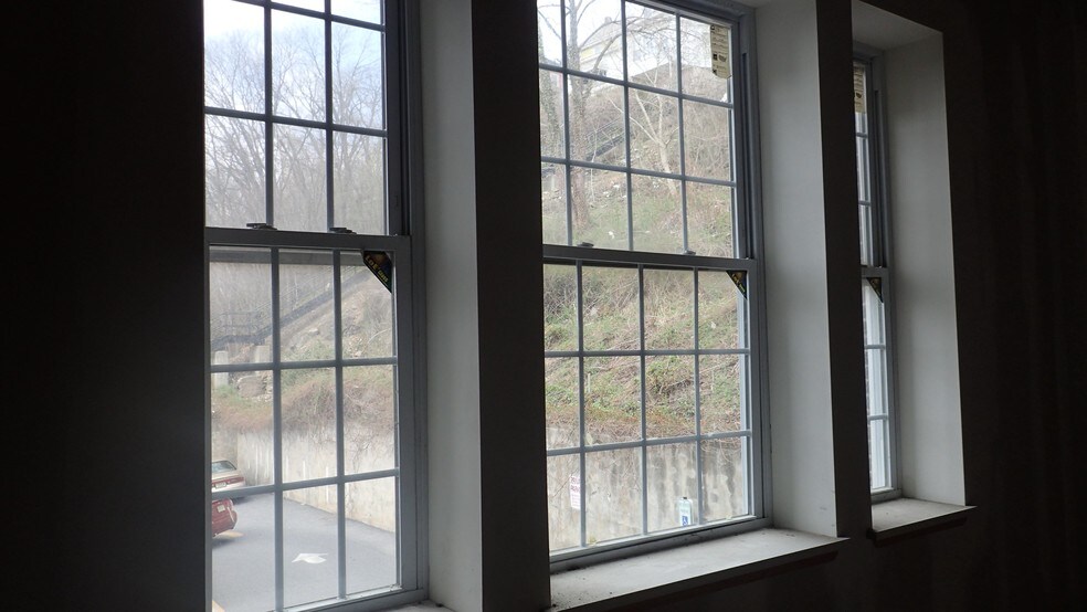 More Photos Of 75 S Main St, Phillipsburg Office For Lease