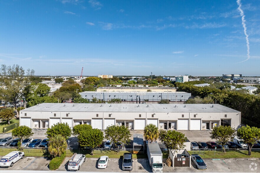 More Photos Of 14315 SW 139th Ct, Miami Warehouse For Lease