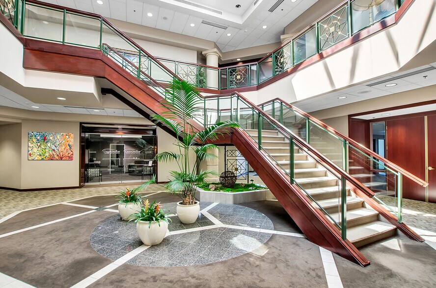 More Photos Of 100 Corporate Pky, Amherst Unknown For Lease