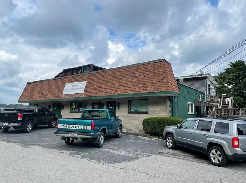 More Photos Of 1020 Sharon Rd, Beaver Restaurant For Sale