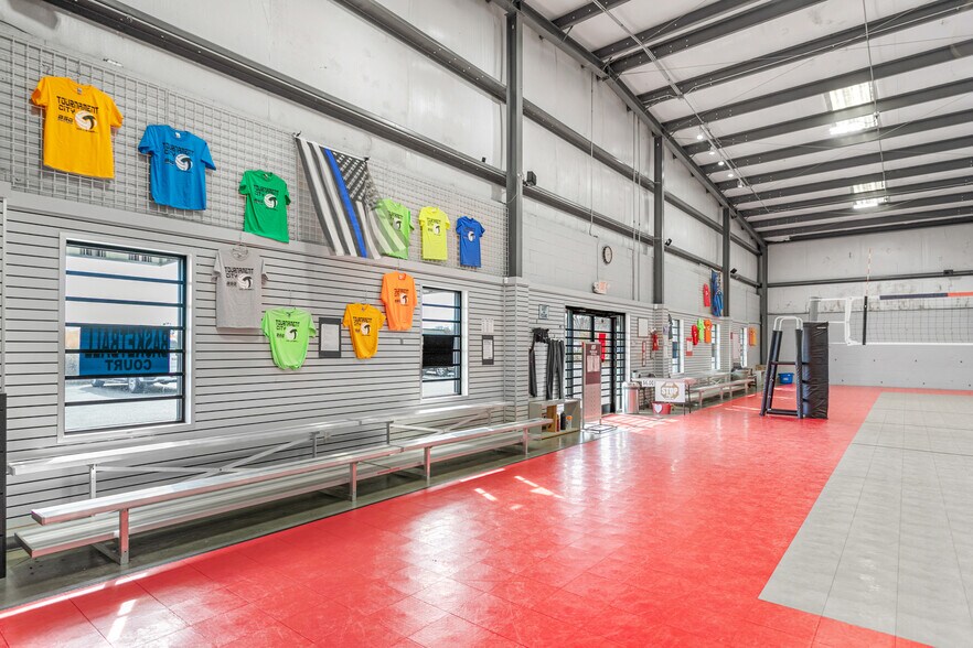 More Photos Of 2233 W Hanford Rd, Burlington Freestanding For Sale