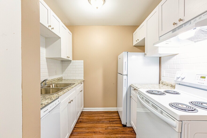 More Photos Of 3000 Ember Dr, Decatur Apartments For Sale