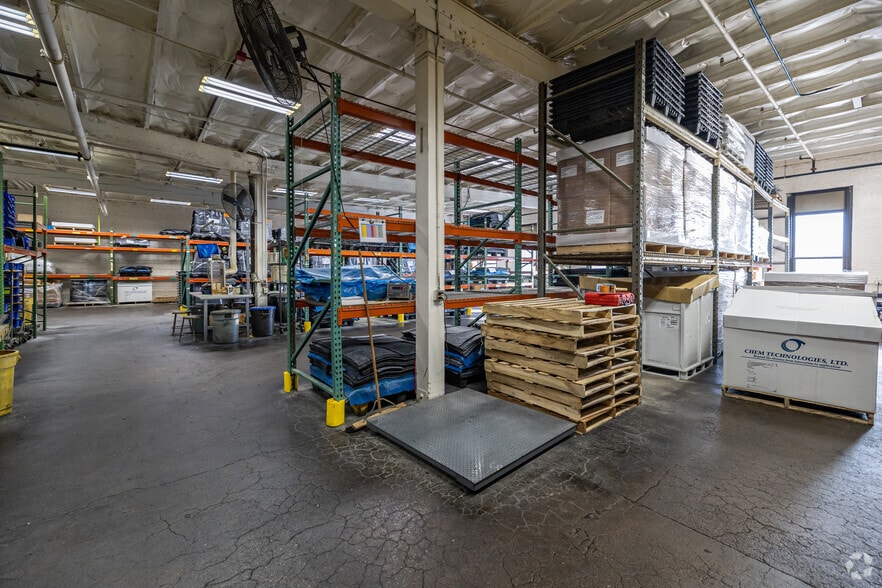 More Photos Of 110 Lincoln St, Johnson Creek Manufacturing For Sale