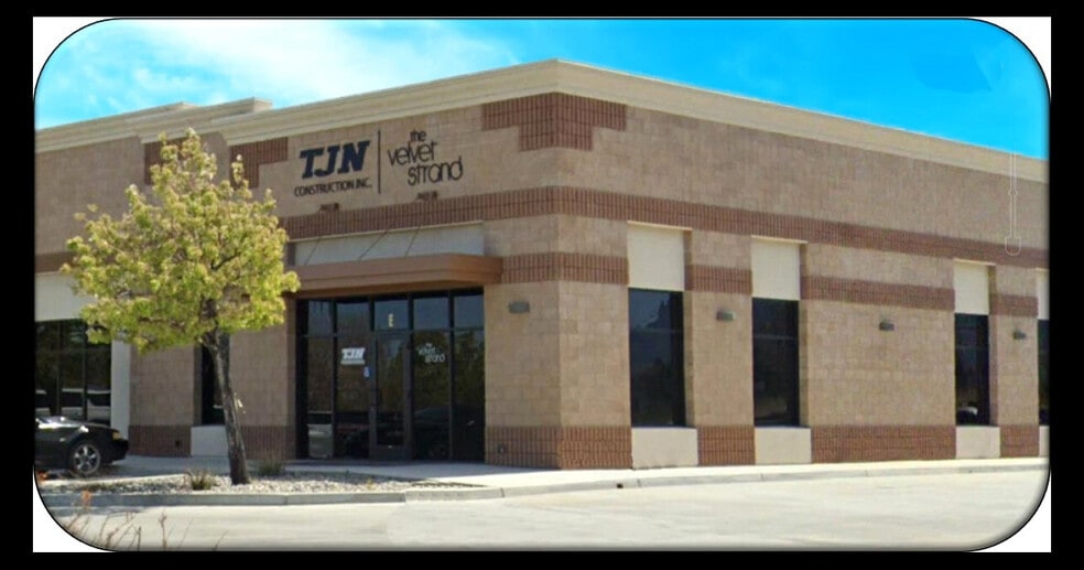 Primary Photo Of 41250 12th St W, Palmdale Medical For Lease