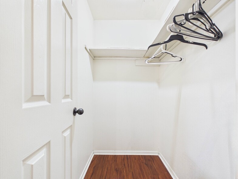 More Photos Of 1349 Jefferson Dr, Port Arthur Apartments For Sale