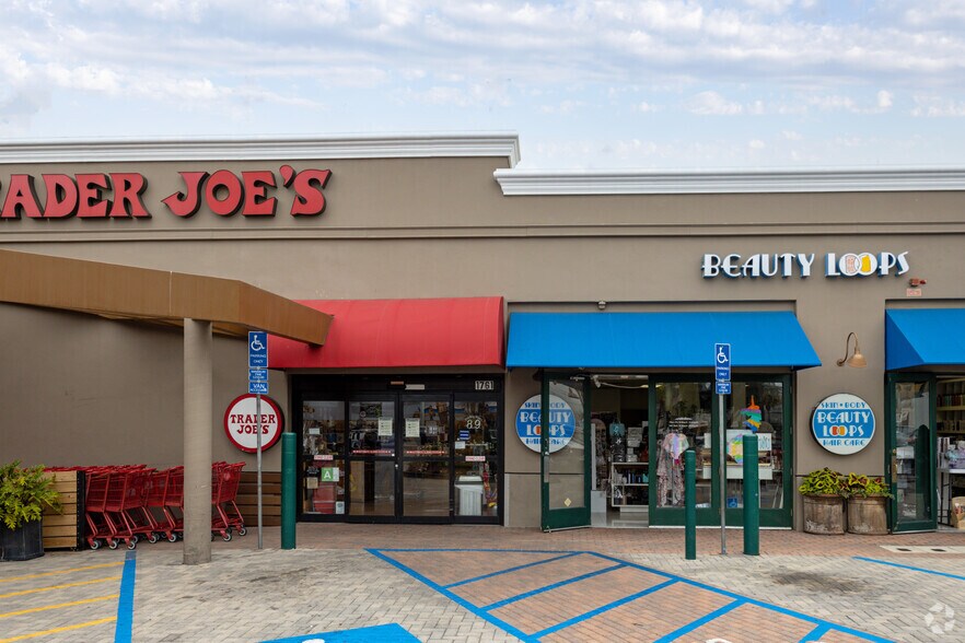 More Photos Of 1751 S Elena Ave, Redondo Beach Unknown For Lease