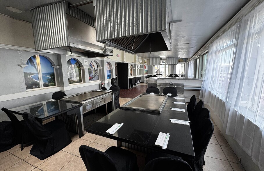 More Photos Of 500 City Island Ave, Bronx Restaurant For Sale