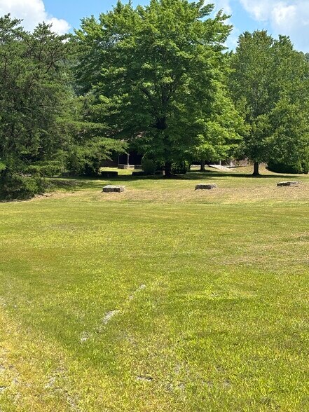 More Photos Of 414 Milroy Grose, Lansing Land For Sale