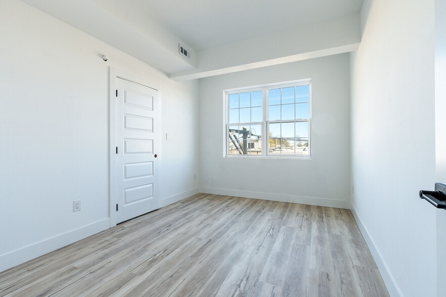 More Photos Of 809 Diamond St, Philadelphia Apartments For Sale