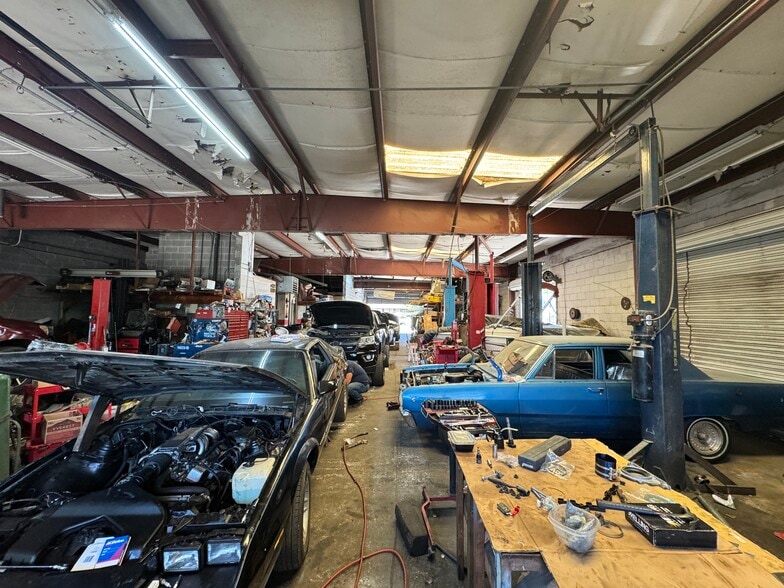 More Photos Of 4050 Lawrenceville Hwy NW, Lilburn Auto Repair For Sale