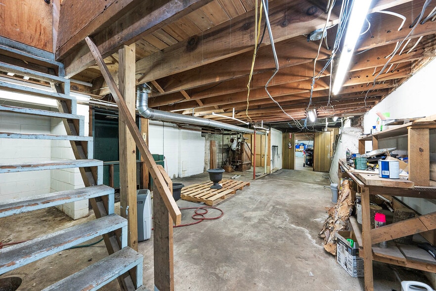 More Photos Of 126 W Main St, Plainfield Storefront For Sale