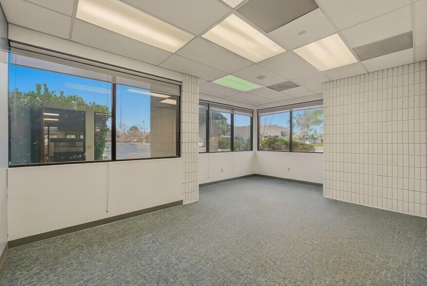 More Photos Of 992 S De Anza Blvd, San Jose Office For Lease