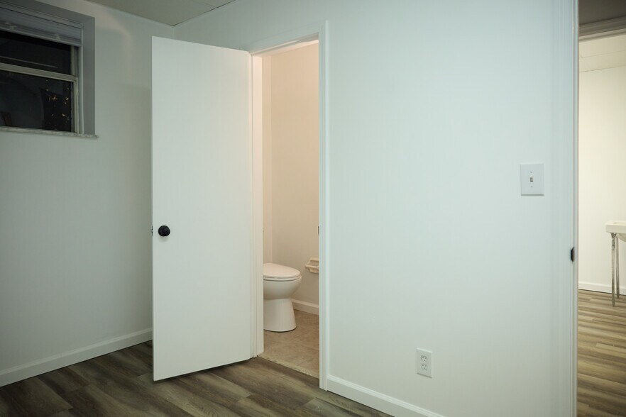 More Photos Of 3494 S Hamilton Rd, Columbus Office For Lease