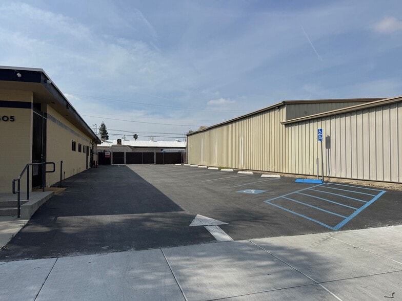 More Photos Of 2505 M St, Bakersfield Medical For Lease