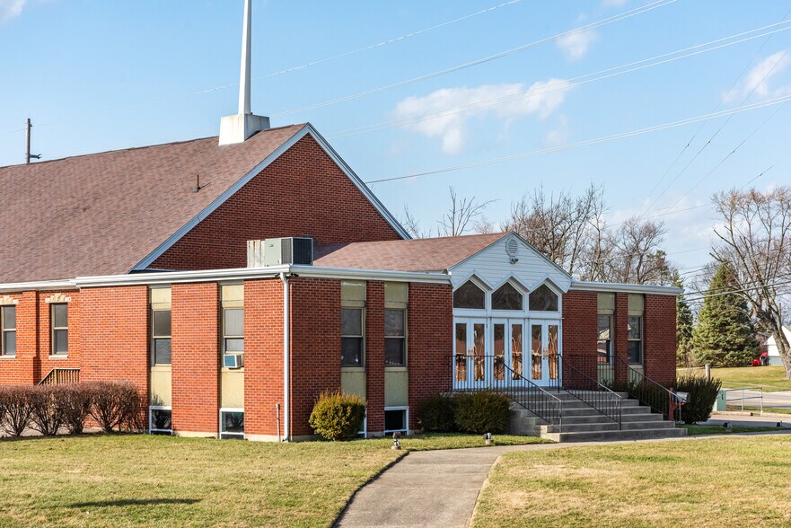 More Photos Of 4445 Wilmington Pike, Dayton Religious Facility For Sale