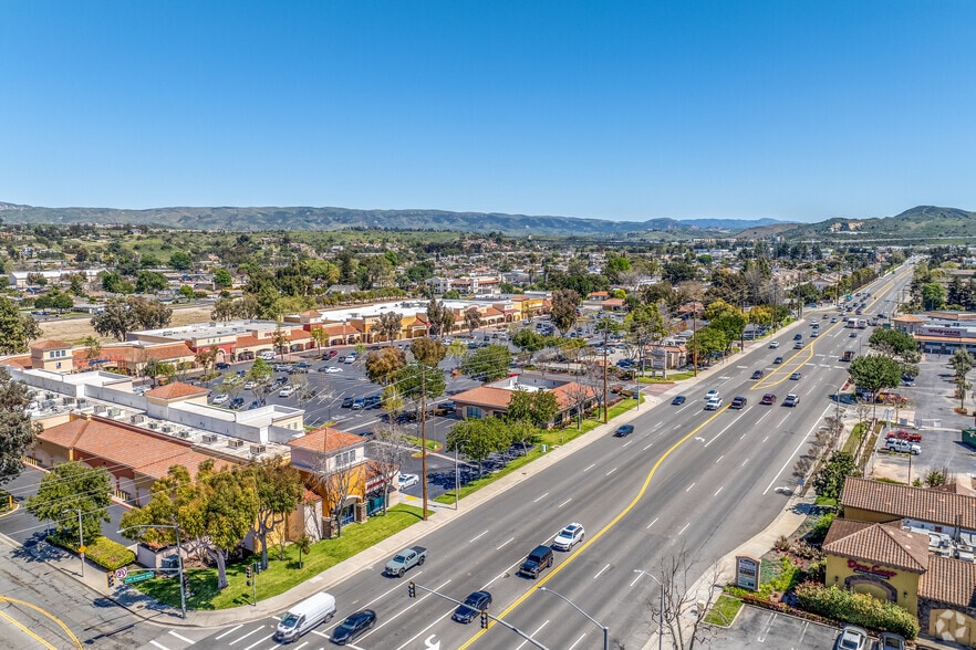 More Photos Of 1-275 W Los Angeles Ave, Moorpark Unknown For Lease