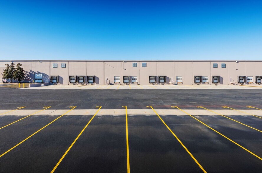 More Photos Of 1043 Global Ave, Graniteville Distribution For Lease