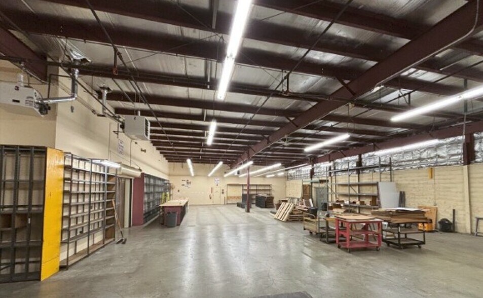 More Photos Of 70 Burt Dr, Deer Park Manufacturing For Sale