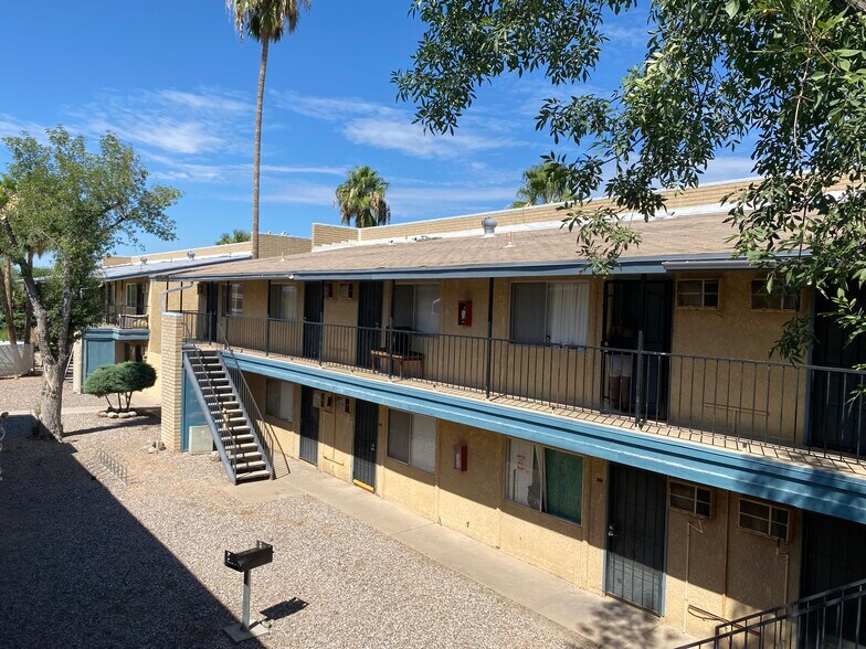 More Photos Of 5220-5240 E Bellevue St, Tucson Apartments For Sale