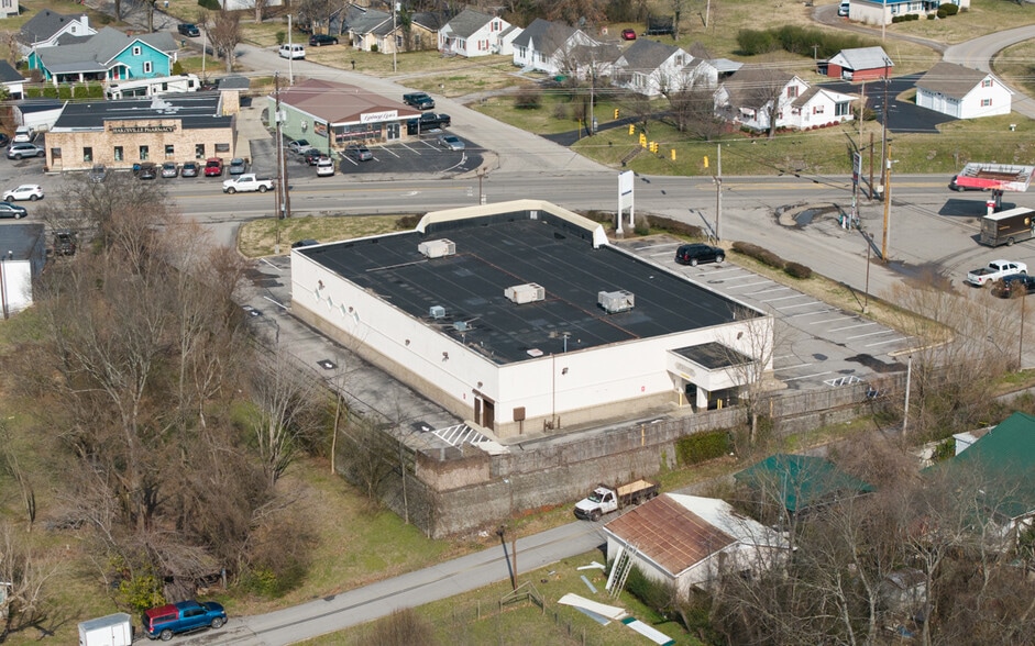 More Photos Of 210 Mcmurry Blvd, Hartsville Freestanding For Lease