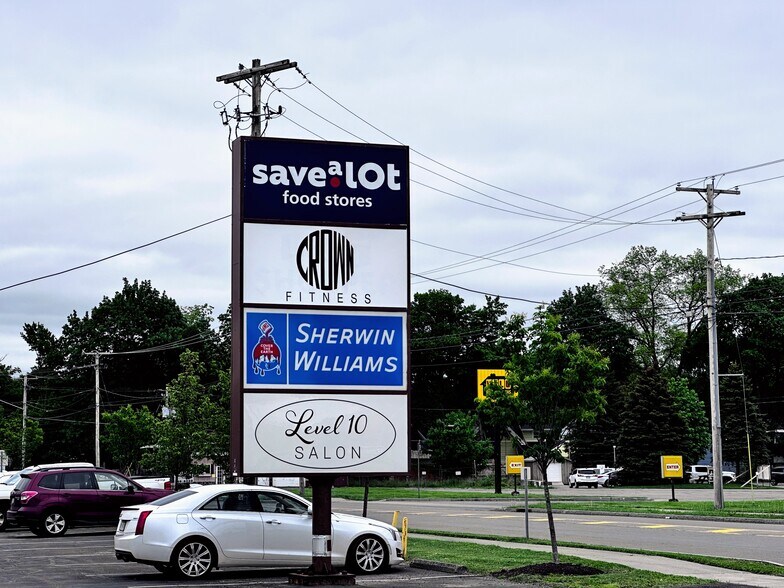 More Photos Of 1111-1121 NY-222 Rt, Cortland Supermarket For Lease