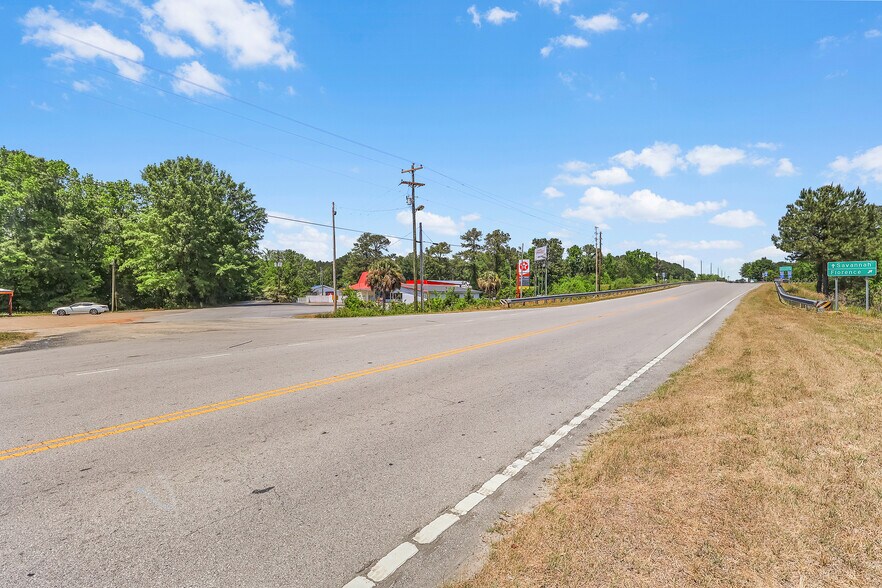 More Photos Of 500 Buff Blvd, Summerton General Retail For Sale