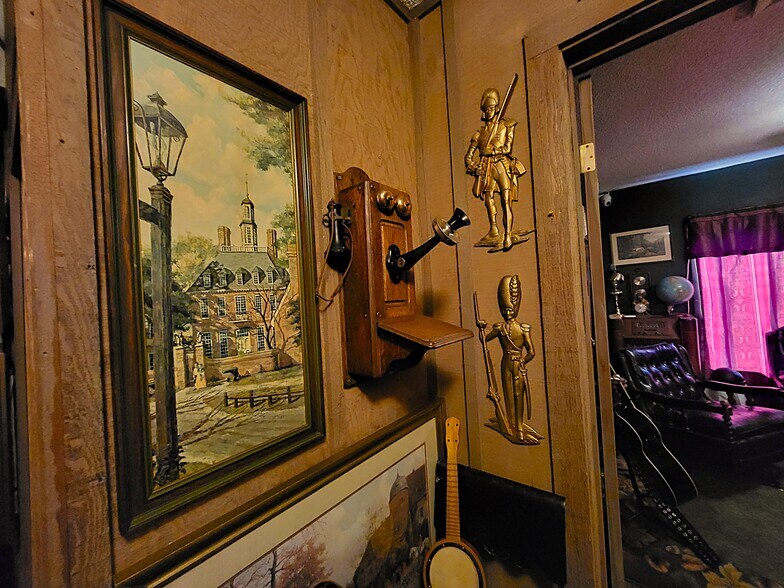 More Photos Of 1209 W 7th St, Joplin Office For Sale