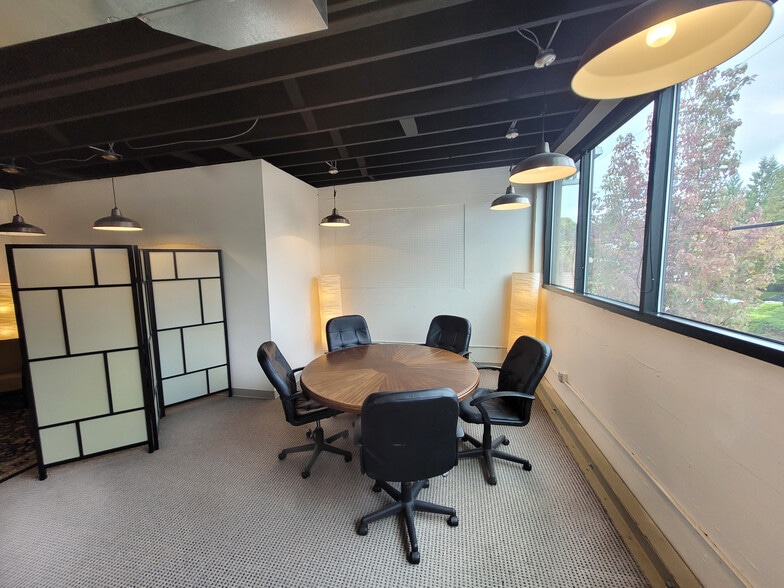 More Photos Of 7721 SE 13th Ave, Portland Storefront Retail Office For Lease