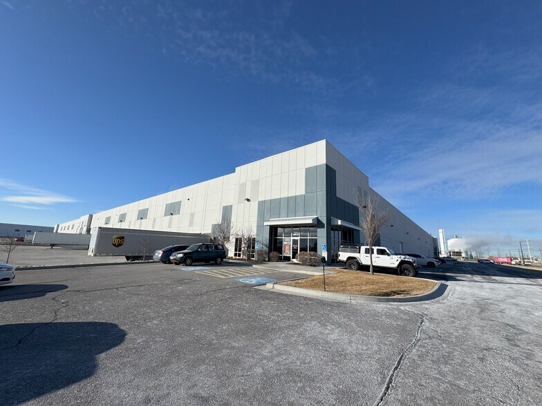 More Photos Of 4475 W 700 S, Salt Lake City Warehouse For Lease