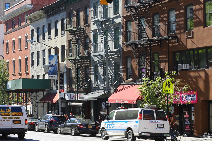 More Photos Of 878 Lexington Ave, New York Apartments For Lease