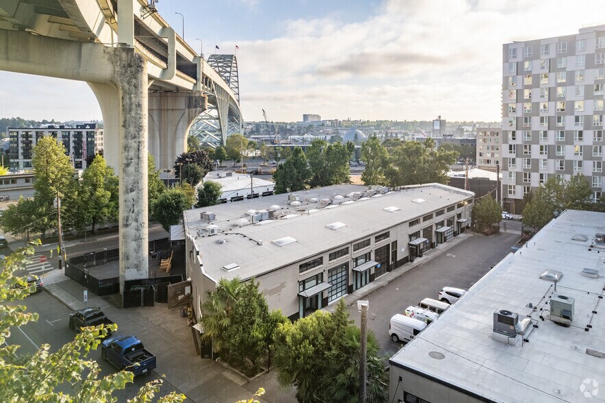 More Photos Of 1626-1628 NW 15th Ave, Portland General Retail For Sale