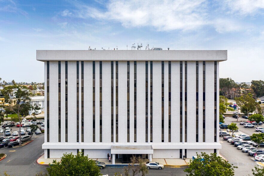 More Photos Of 4201 Torrance Blvd, Torrance Medical For Lease