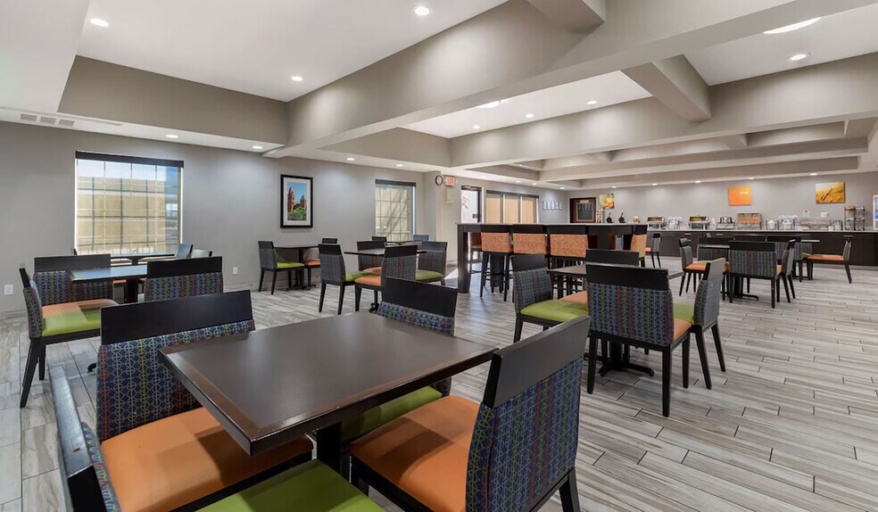 More Photos Of 6039 W Interstate 10, San Antonio Hotel For Sale