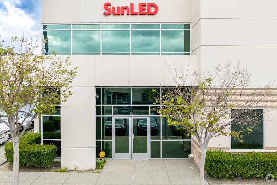 More Photos Of 4010 W Valley Blvd, Walnut Warehouse For Lease