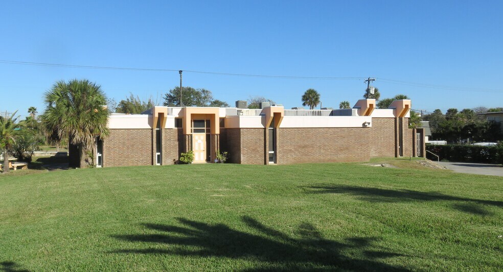 Primary Photo Of 640 N Peninsula Dr, Daytona Beach Office For Sale